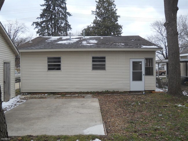 Building Photo - 2 br, 1 bath House - 540 S Warren Ave