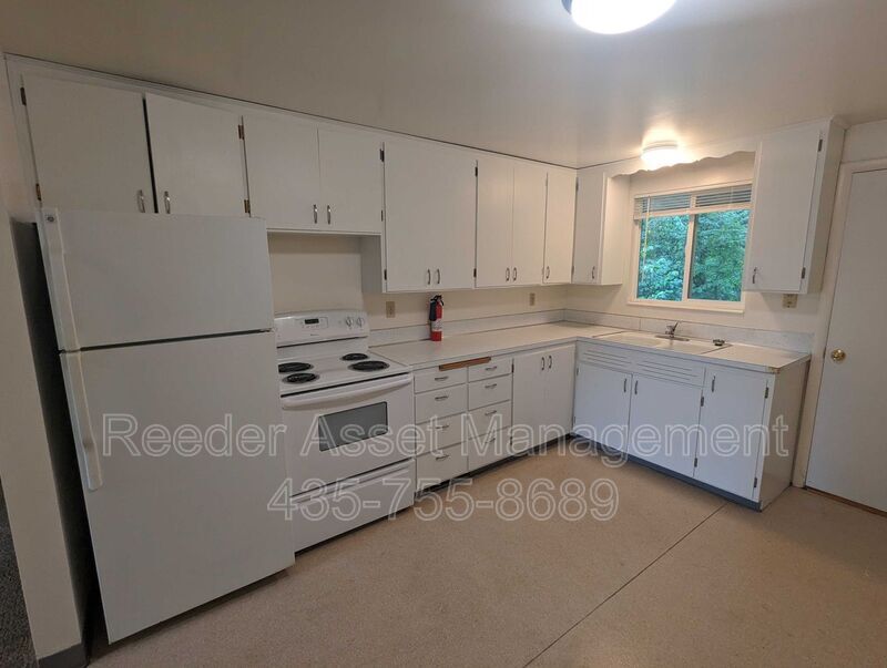 254 W 100 N Unit 2, Logan, UT 84321 Condo for Rent in Logan, UT