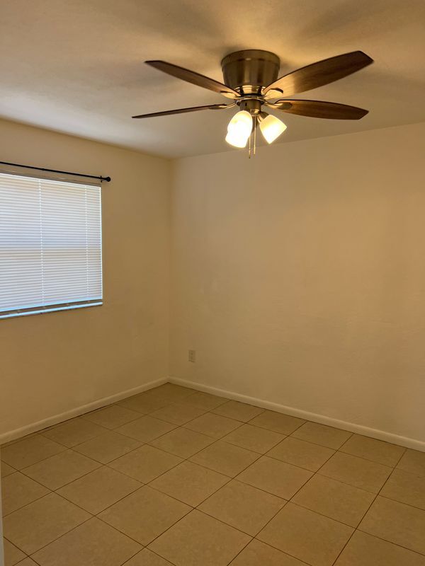 Foto del edificio - 10309 Kentucky St