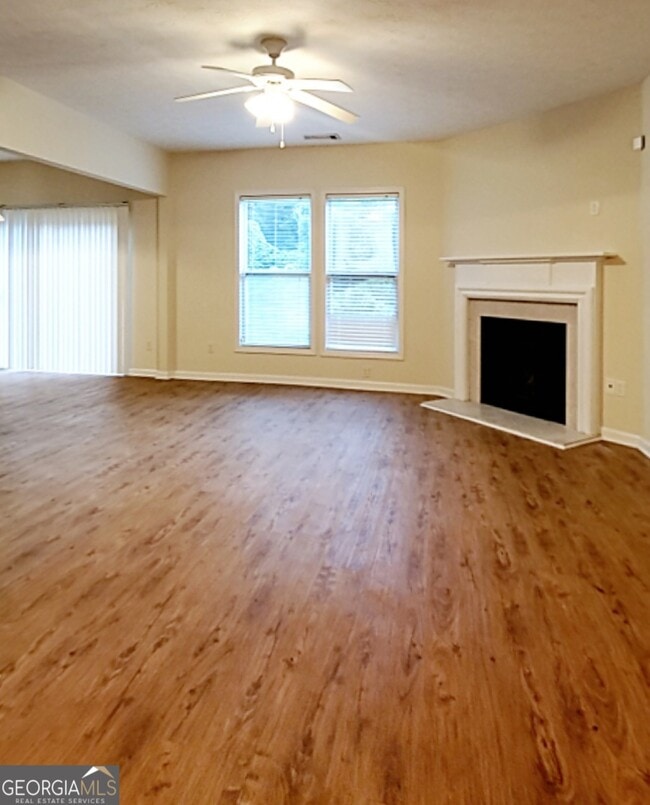 Foto del edificio - 1592 Thornwick Trace
