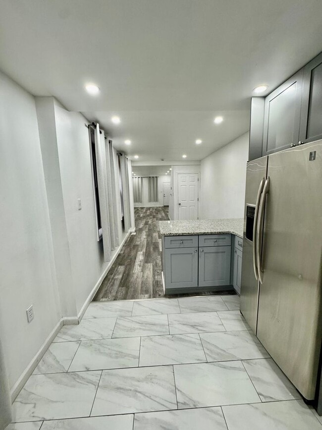 Foto del edificio - Renovated 3-Bedroom Home with Modern Ameni...