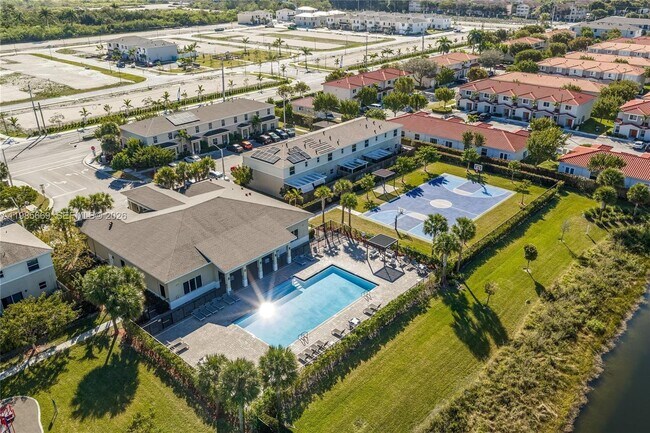 Foto del edificio - 495 NE 5th Ln