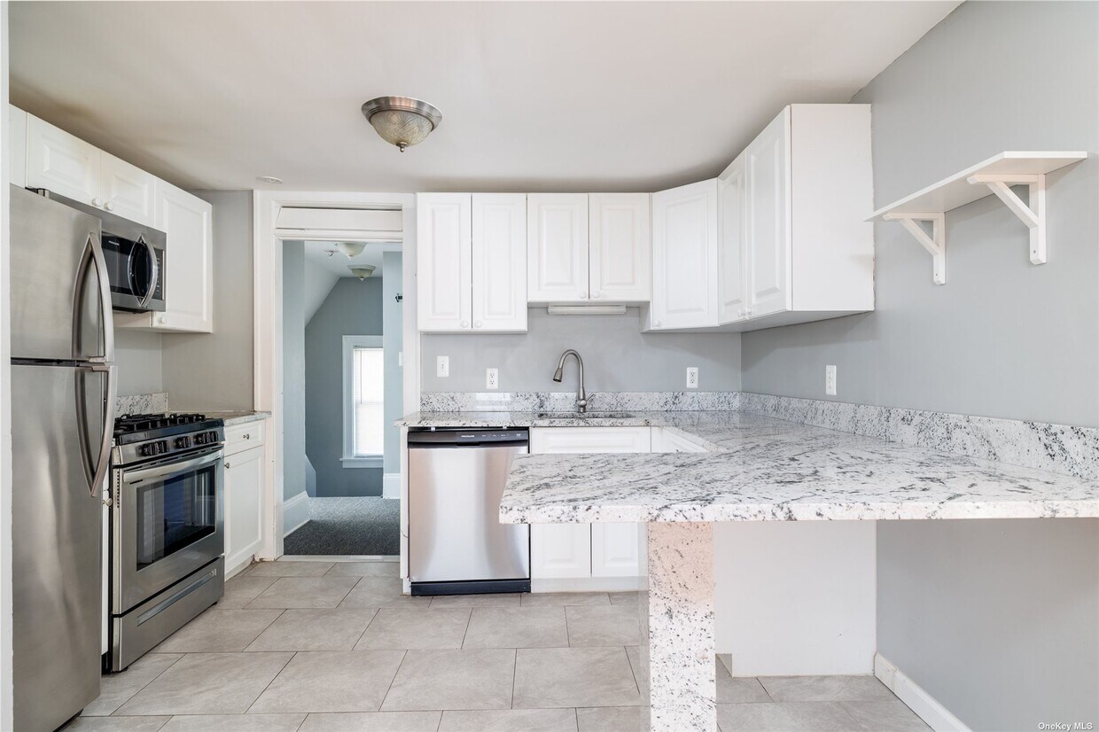 Foto principal - 863 Fulton St
