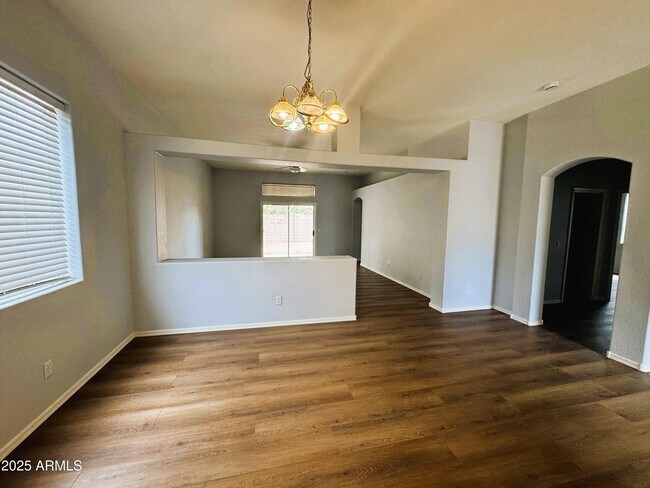 Building Photo - 6511 S 5th Way