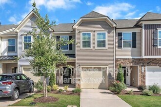 Building Photo - 2103 Nandina Trl