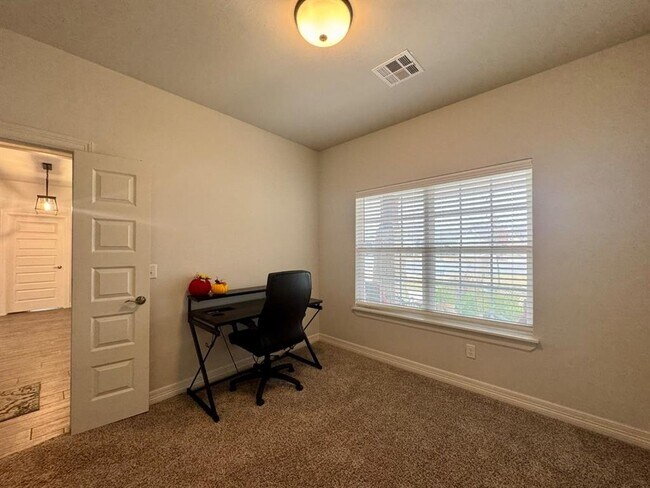 Building Photo - 8501 NW 109th Terrace