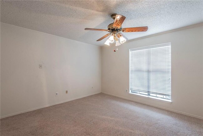 Building Photo - 2720 Copper Creek 1 BR