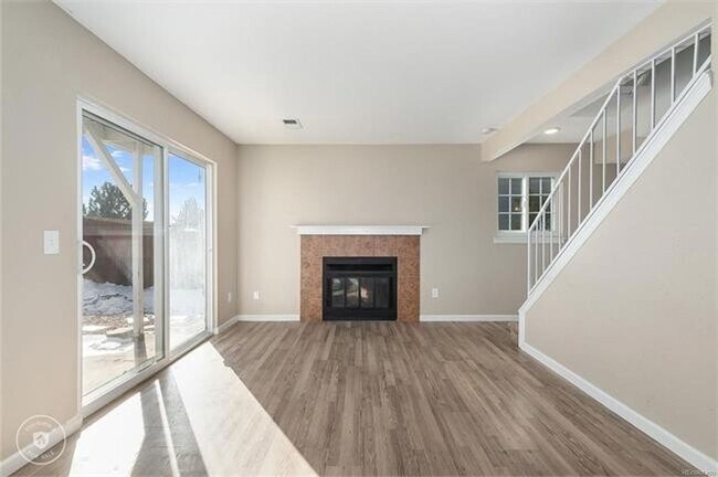 Foto del edificio - 12536 Forest Dr