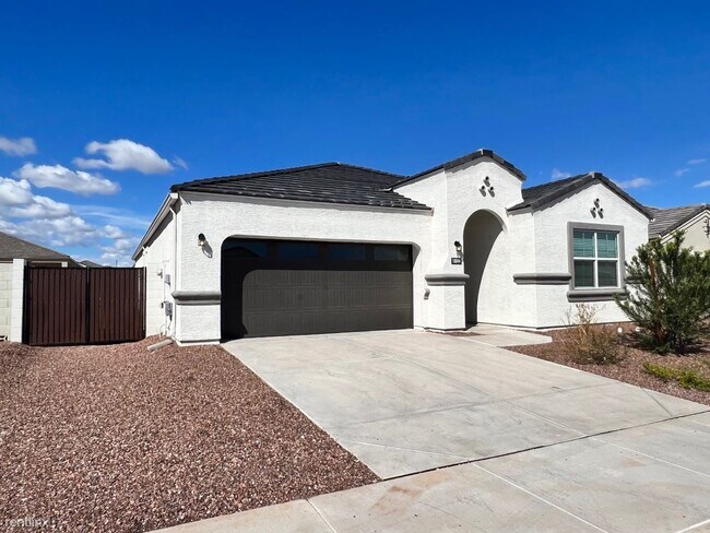 Foto del edificio - 4 br, 2 bath House - 18844 West Madison St...