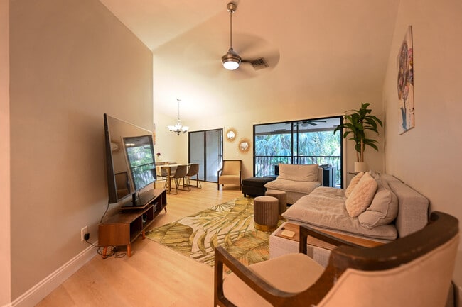 Foto del edificio - 5740 Coach House Cir