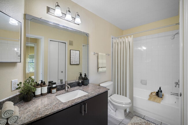 Building Photo - The Park at Knightsbridge