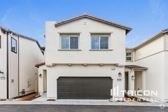 Building Photo - 31688 Hans Dr