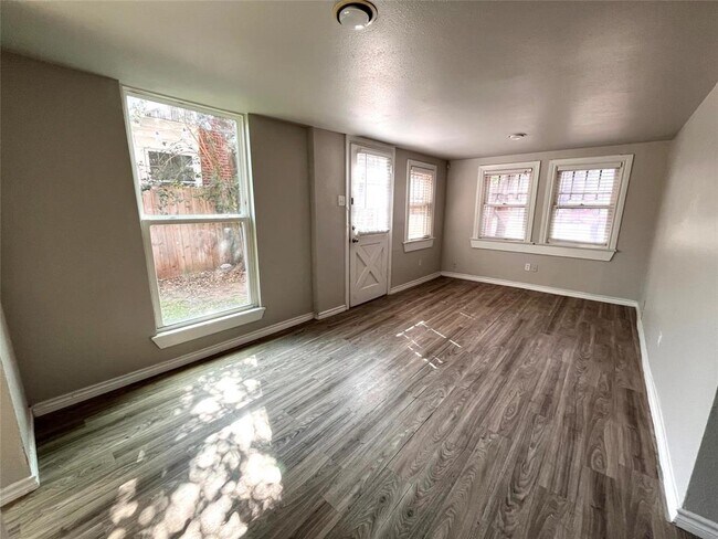 Foto del edificio - 106 E 38th St