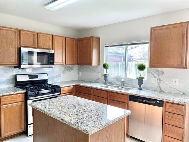 Foto del edificio - 3303 Barkers Crossing Ave