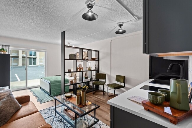 Building Photo - 9 North