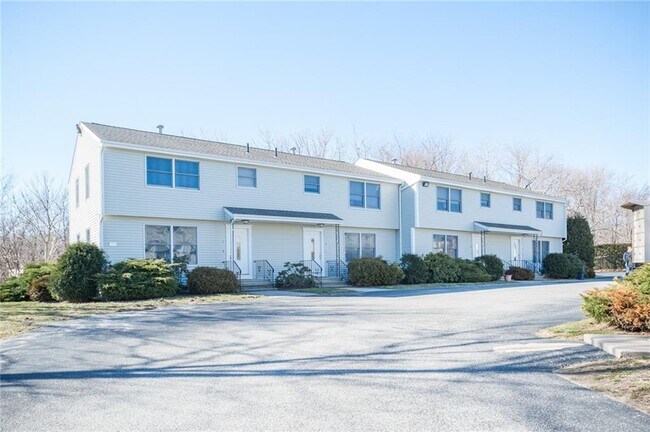 Building Photo - 9 Morrill Ln