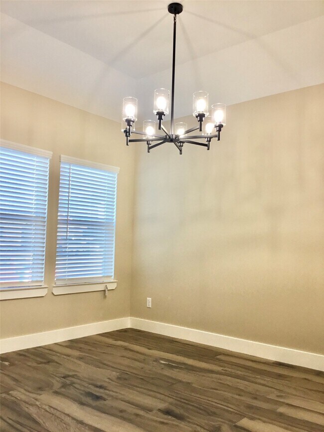 Foto del edificio - 2075 Briar Grove Dr