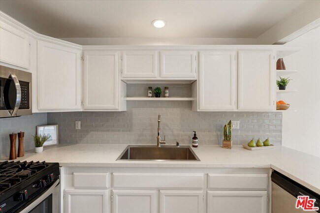 Foto del edificio - 2516 Arizona Ave