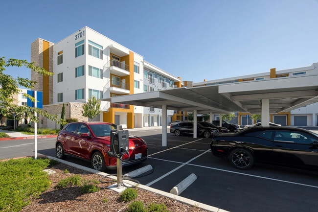 Building Photo - Zeta Apartments