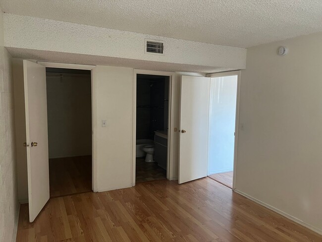 Foto del edificio - 1 Bedroom 1 Bath In Central Las Vegas