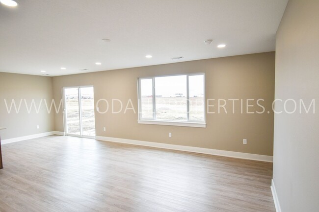 Foto del edificio - 3 Bedroom 2 Bathroom Townhome