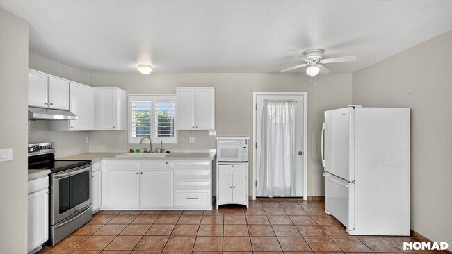 Foto del edificio - 15431 N 23rd St