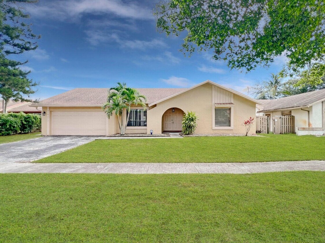 Primary Photo - 7401 NW 48th Pl