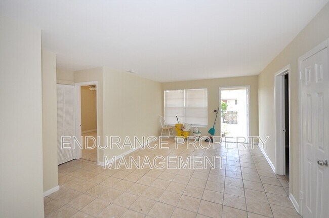 Building Photo - 1130 W 23rd St