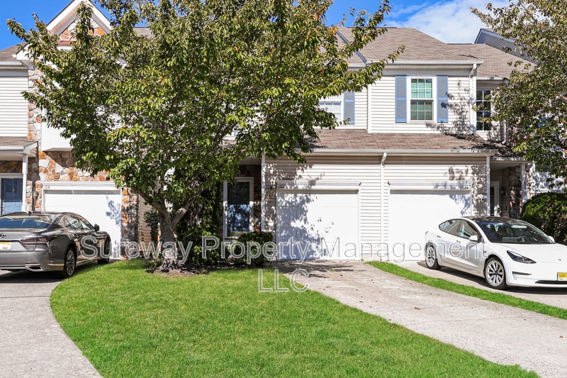 Foto principal - 162 Chancellor Dr