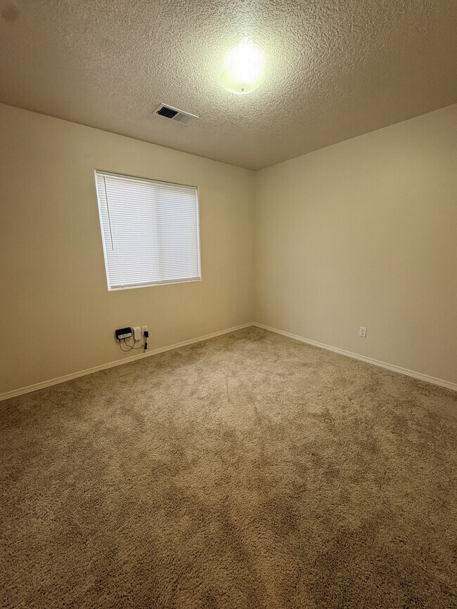 Foto del edificio - 1848 Gallinas Rd