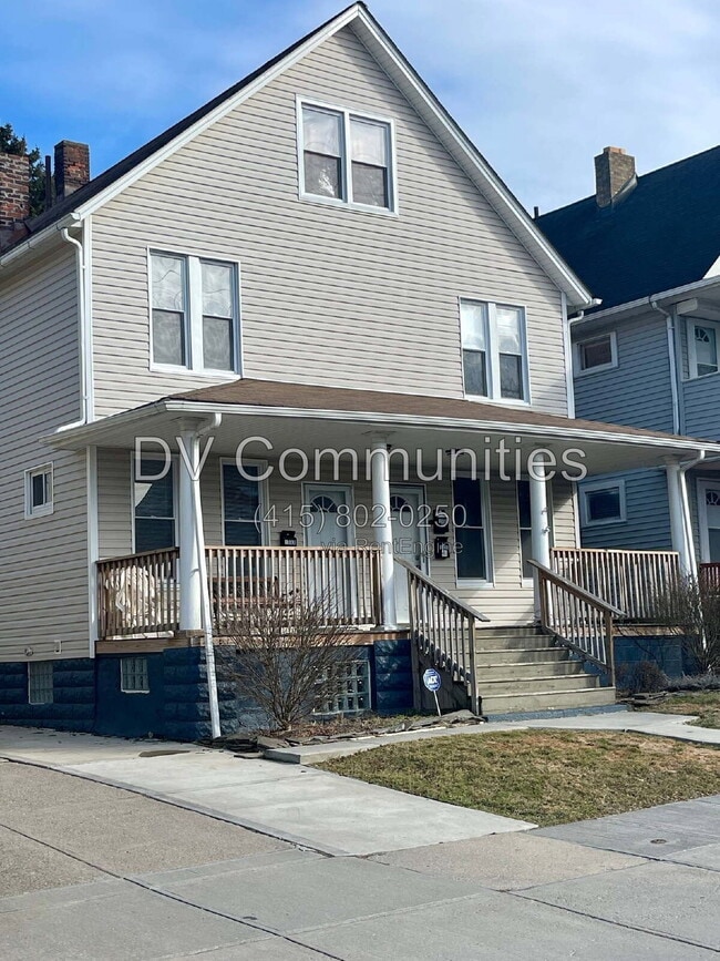 Building Photo - 1335 W 61st St