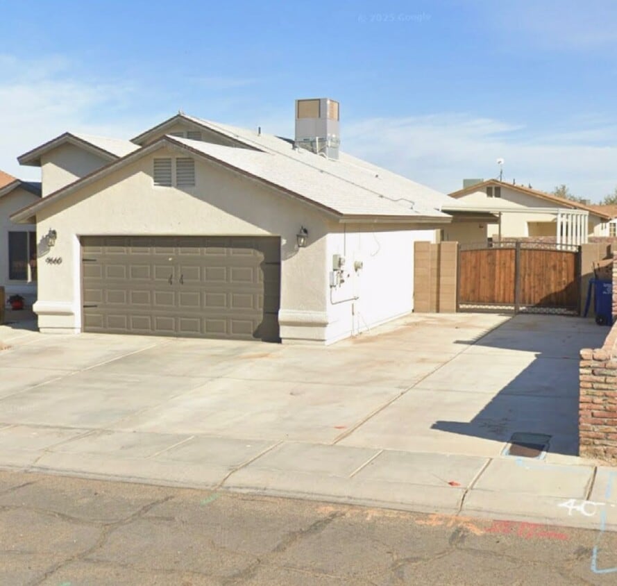 Building Photo - VISTA DEL SOL #5- Move-In Ready!