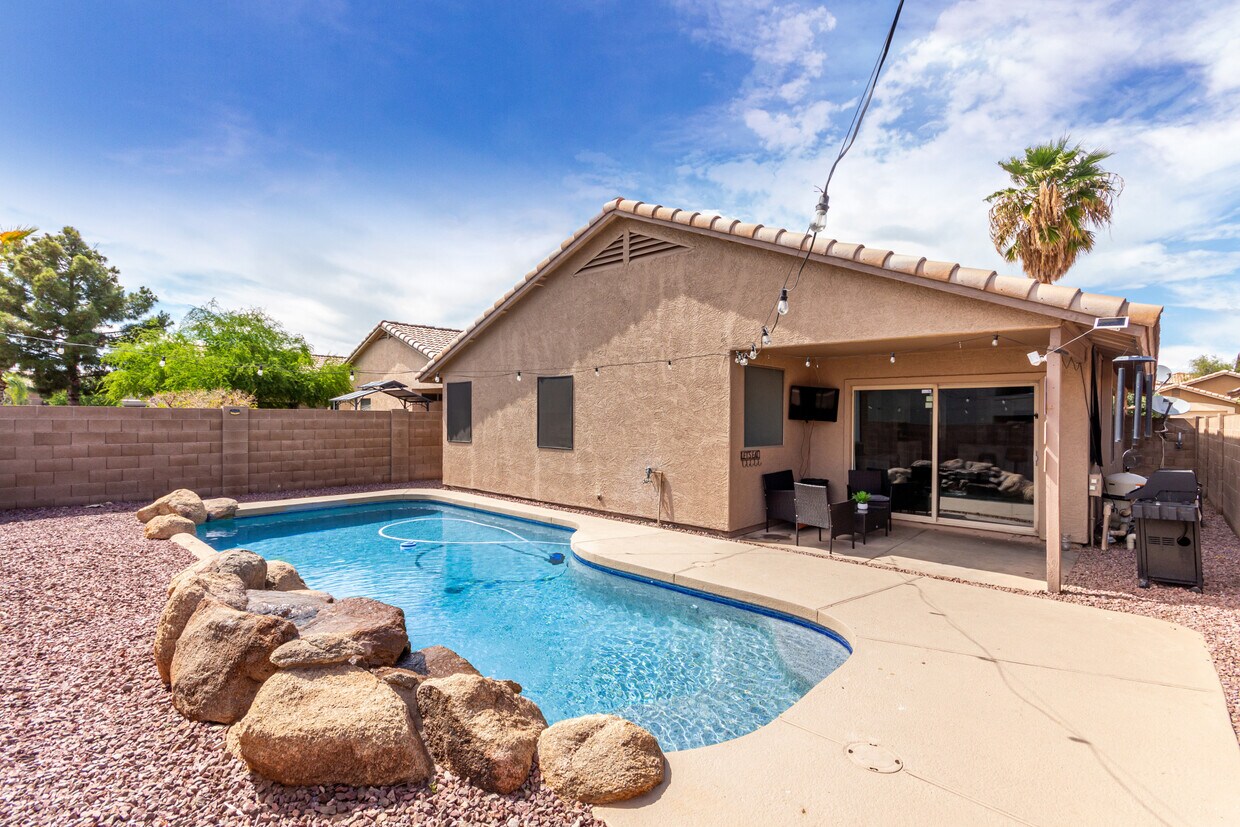 Foto principal - 2233 E 36th Ave