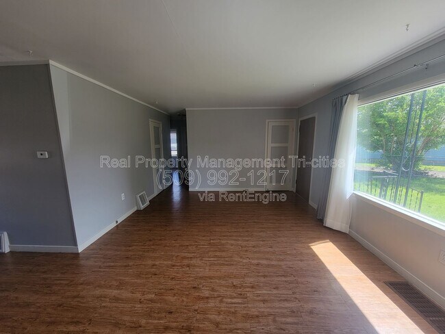 Foto del edificio - 312 Goethals Dr