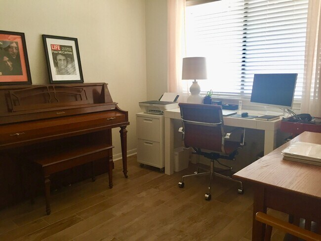 Guest Bedroom/office - 2227 Margalene Way