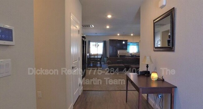 Foto del edificio - 650 White Eagle Ln