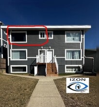 Building Photo - 9619-9619 102 St