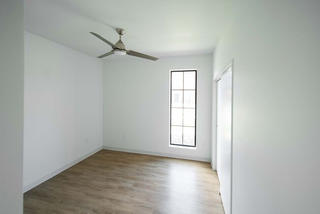 Interior Photo - District Lofts Apartments
