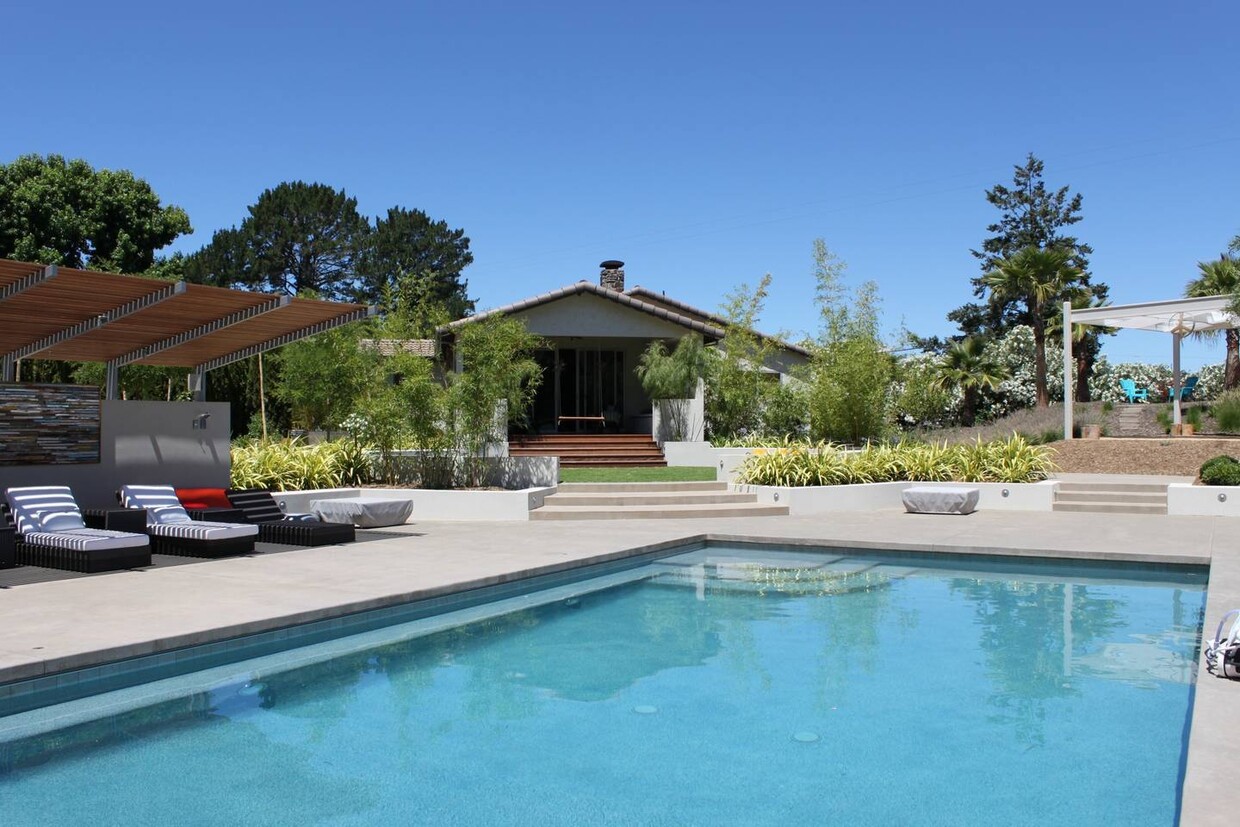 Primary Photo - Perfect Countryside Villa in Healdsburg