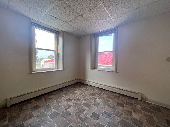Building Photo - 7673 Lancaster Ave