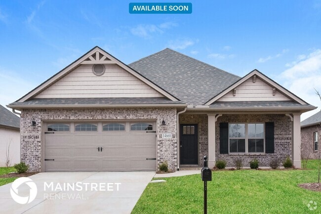 Building Photo - 14668 Greenleaf Dr