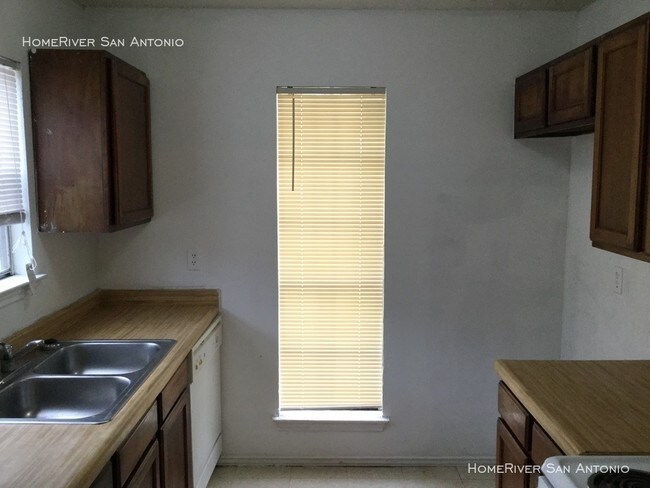 Foto del edificio - 5234 Meadow Rise St
