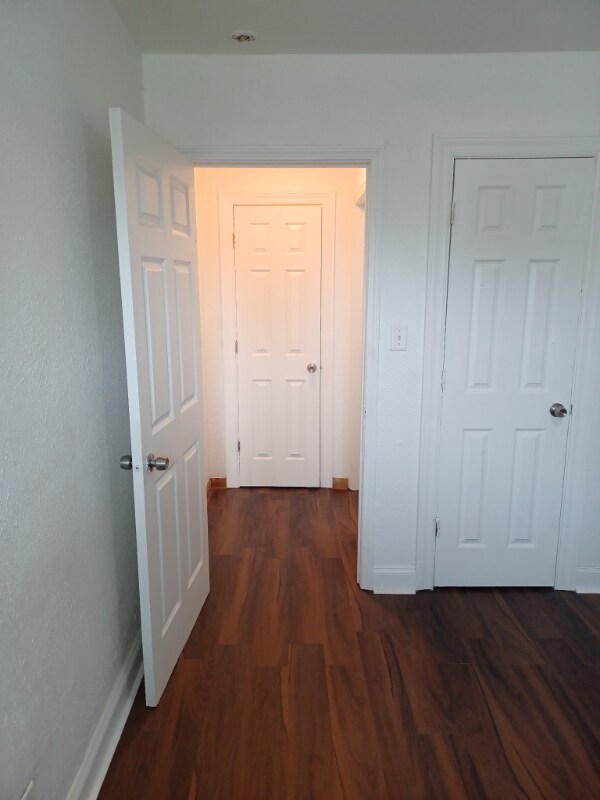 Foto del edificio - 1221 W Atkinson Ave