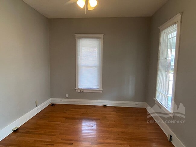 Photo - 925 S Cox St Apartment