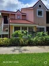 Building Photo - 10500 SW 155th Ct