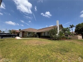 Building Photo - 15525 Grove Hill Ln