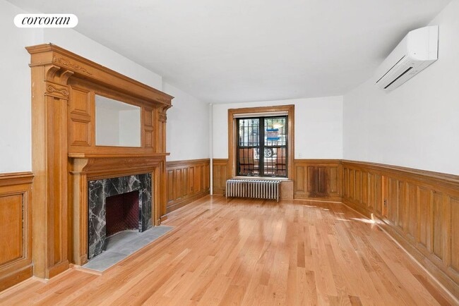 Building Photo - 425 Convent Ave