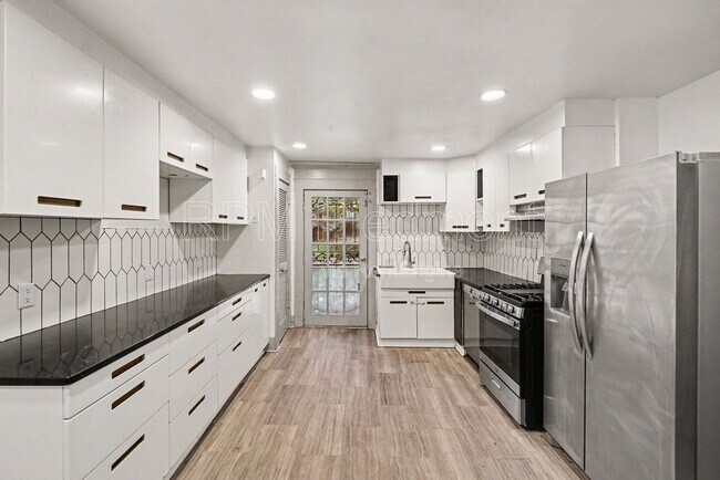 Foto del edificio - 931 Oglethorpe Ave SW