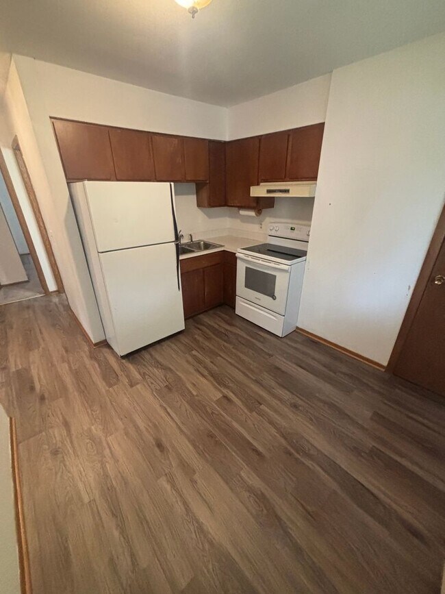 Foto del edificio - 607 Chinook Ave SW