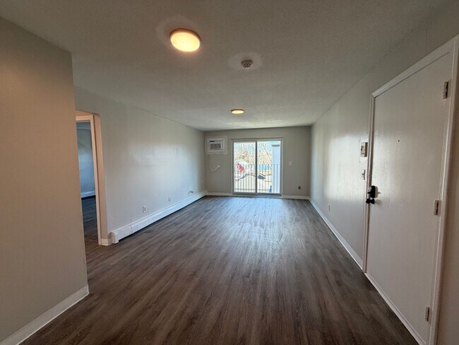 Foto del edificio - 158-162-162 Water St